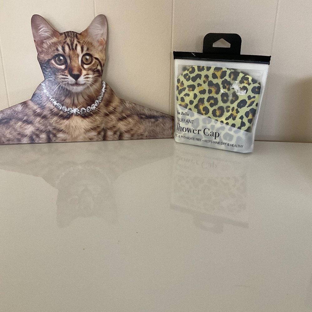 🦃*BNIP* SPA Bella leopard print shower bouffant (shower cap) 🐆🐆